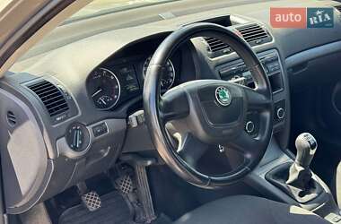 Универсал Skoda Octavia 2010 в 