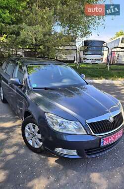 Универсал Skoda Octavia 2010 в Каменском