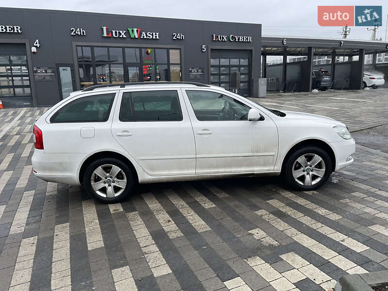 Универсал Skoda Octavia 2012 в Львове