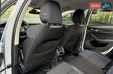 Ліфтбек Skoda Octavia 2020 в 