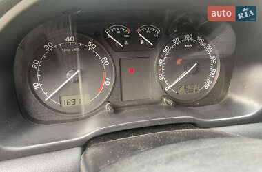 Лифтбек Skoda Octavia 2003 в 
