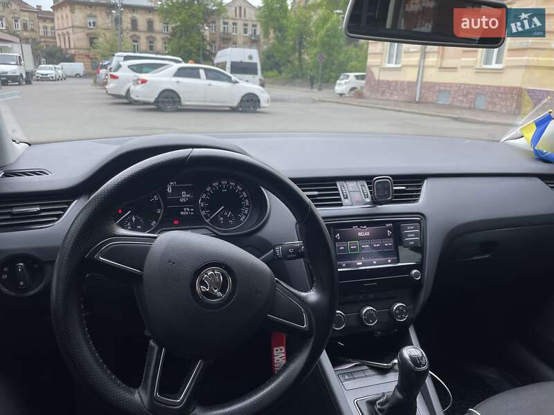 Лифтбек Skoda Octavia 2017 в Львове фото 9 Лифтбек Skoda Octavia 2017 в Львове