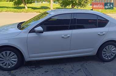 Лифтбек Skoda Octavia 2018 в Сумах