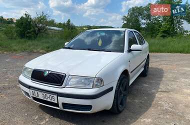 Ліфтбек Skoda Octavia 2002 в Іршаві