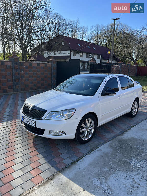 Лифтбек Skoda Octavia 2009 в 