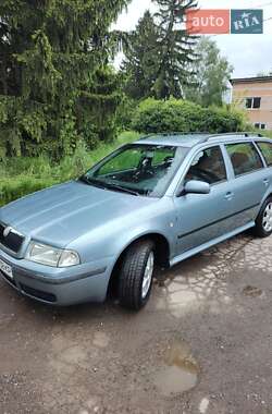 Универсал Skoda Octavia 2002 в Ужгороде
