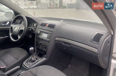 Лифтбек Skoda Octavia 2006 в 