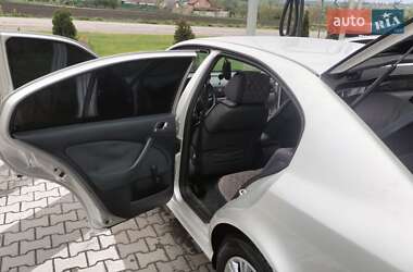 Ліфтбек Skoda Octavia 2004 в 