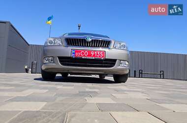 Универсал Skoda Octavia 2011 в 