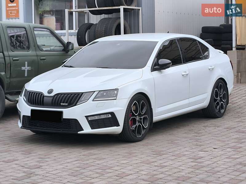 Ліфтбек Skoda Octavia 2018 в 