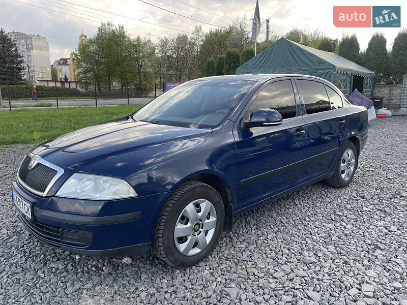 Лифтбек Skoda Octavia 2012 в 