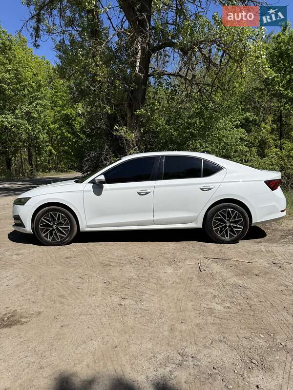 Лифтбек Skoda Octavia 2020 в Киеве