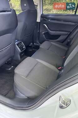 Ліфтбек Skoda Octavia 2020 в 