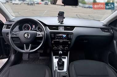 Ліфтбек Skoda Octavia 2019 в 