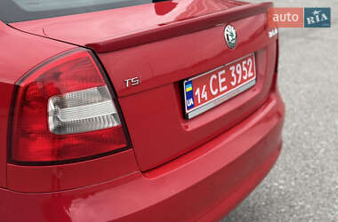 Ліфтбек Skoda Octavia 2012 в 