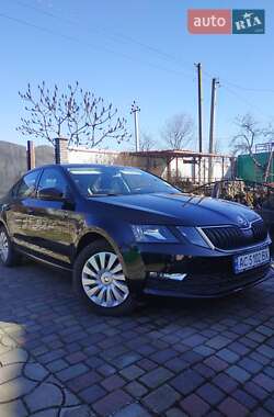Ліфтбек Skoda Octavia 2017 в Локачах
