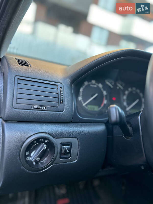Лифтбек Skoda Octavia 2008 в Виннице