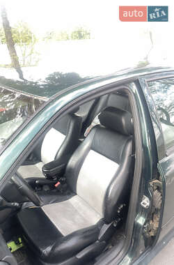 Лифтбек Skoda Octavia 2002 в 