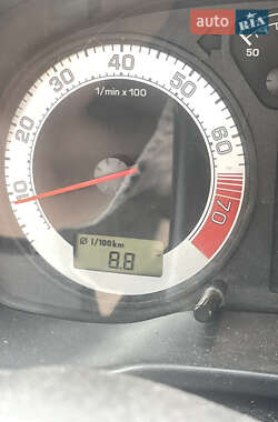 Лифтбек Skoda Octavia 2002 в 