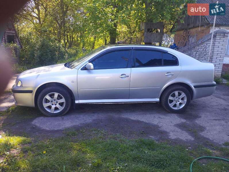 Ліфтбек Skoda Octavia 2004 в 