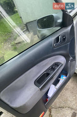 Лифтбек Skoda Octavia 2002 в 