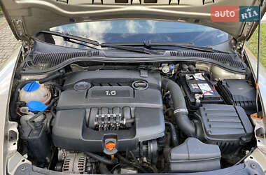 Ліфтбек Skoda Octavia 2004 в 
