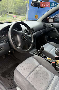 Универсал Skoda Octavia 2001 в 