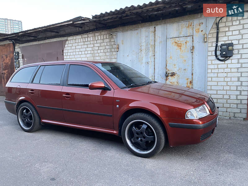 Универсал Skoda Octavia 2001 в Харькове