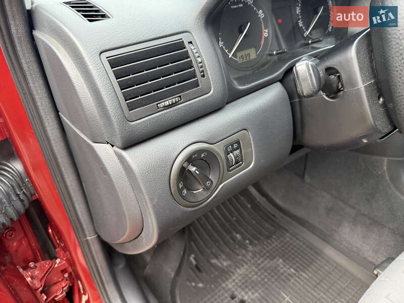 Универсал Skoda Octavia 2001 в Харькове