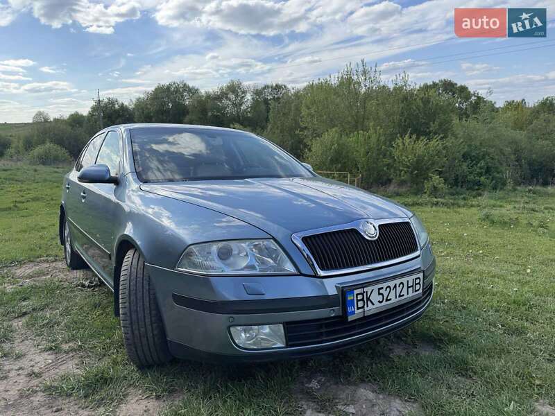 Лифтбек Skoda Octavia 2007 в Ровно