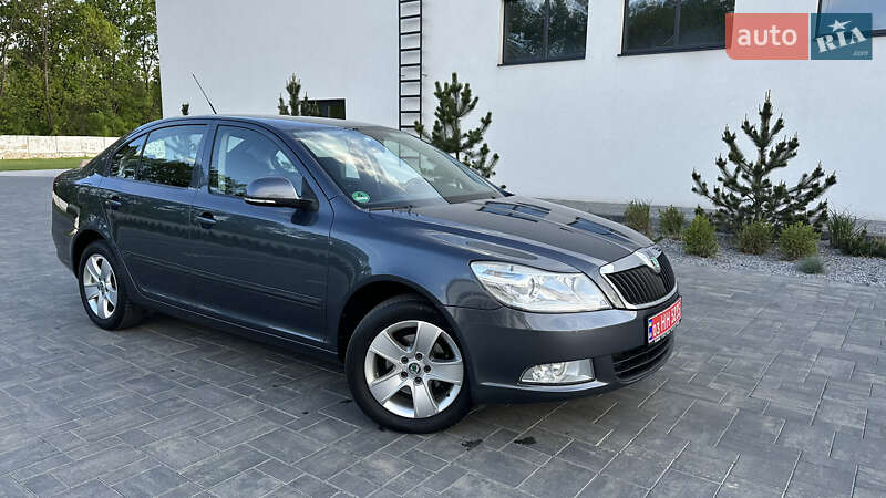 Ліфтбек Skoda Octavia 2009 в 