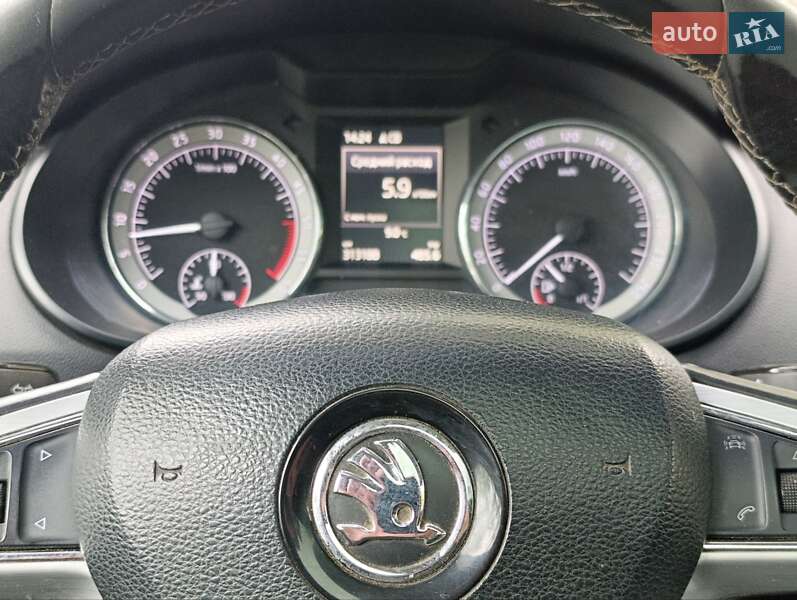 Универсал Skoda Octavia 2015 в Чернигове