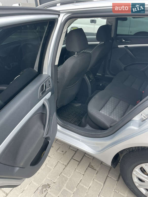 Универсал Skoda Octavia 2011 в Львове