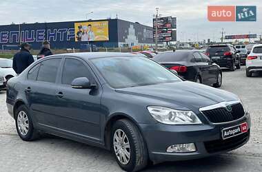 Лифтбек Skoda Octavia 2010 в 