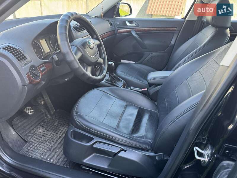 Лифтбек Skoda Octavia 2010 в Львове