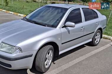 Лифтбек Skoda Octavia 2008 в 