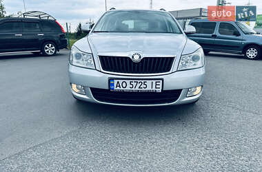 Универсал Skoda Octavia 2010 в 