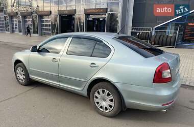 Лифтбек Skoda Octavia 2011 в 