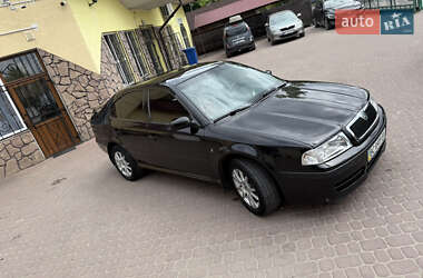 Ліфтбек Skoda Octavia 2008 в 