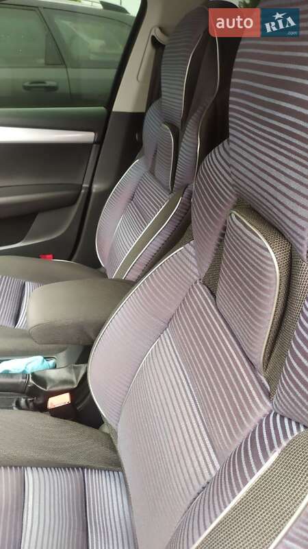 Лифтбек Skoda Octavia 2013 в Запорожье