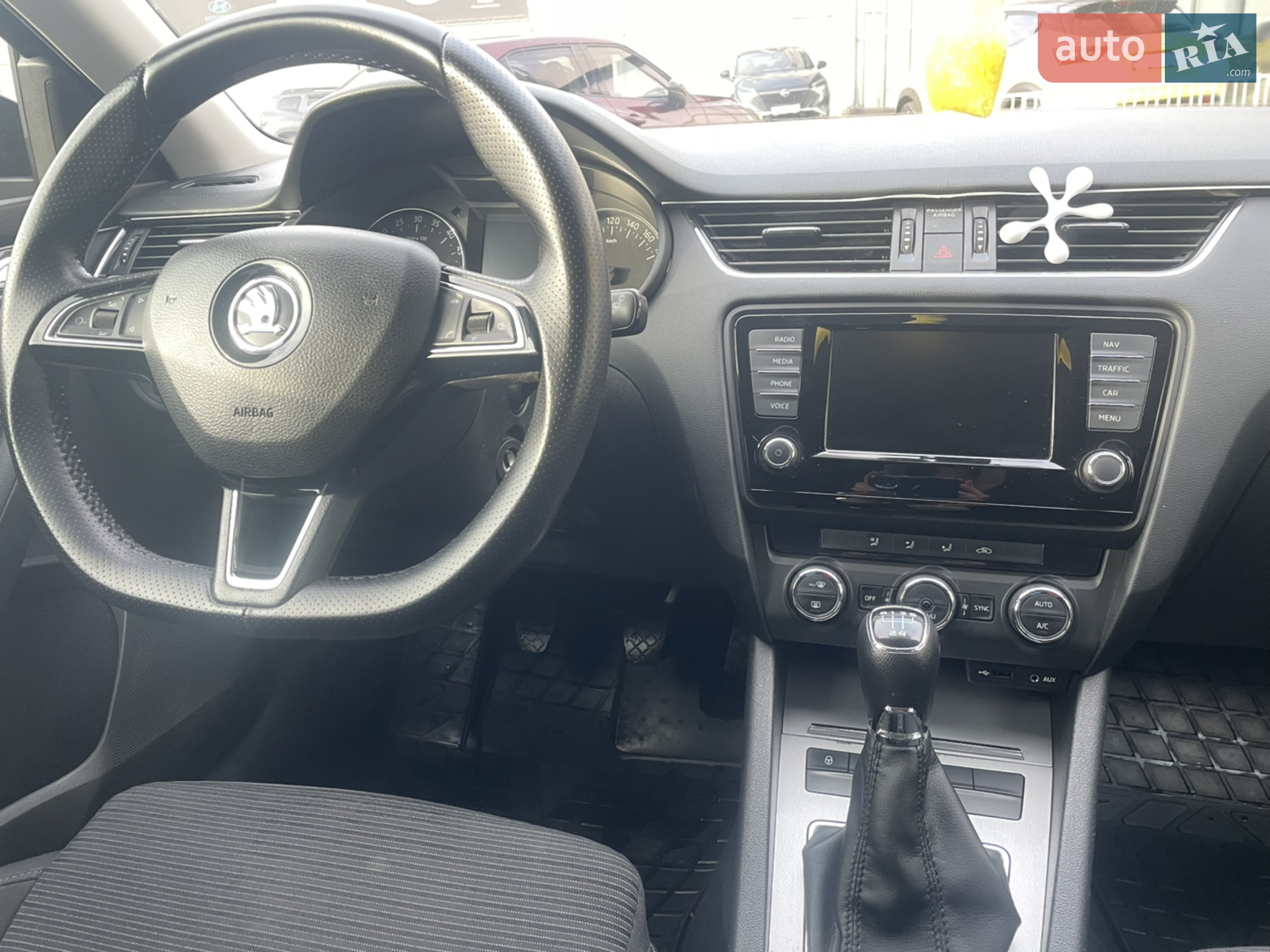 2016 Skoda Octavia - мініатюра 15
