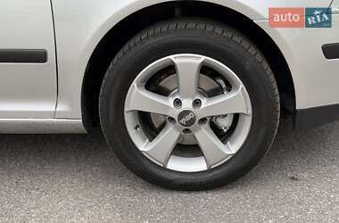 Ліфтбек Skoda Octavia 2006 в 