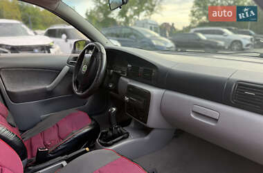 Лифтбек Skoda Octavia 1999 в 