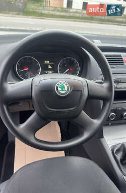 Ліфтбек Skoda Octavia 2012 в 