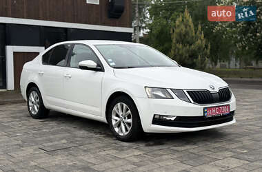 Лифтбек Skoda Octavia 2018 в 