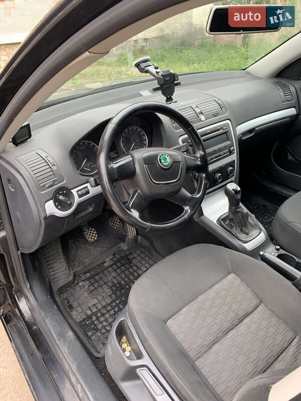 Універсал Skoda Octavia 2011 в Дрогобичі