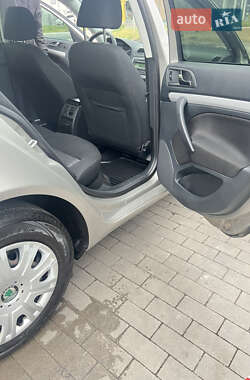Ліфтбек Skoda Octavia 2012 в 
