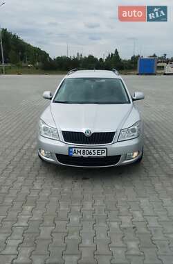 Універсал Skoda Octavia 2011 в Левкові