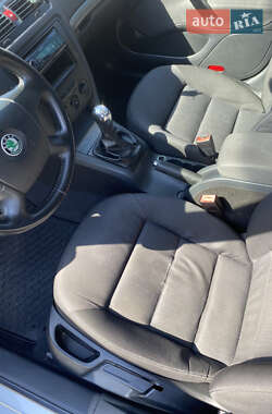 Лифтбек Skoda Octavia 2005 в Полтаве