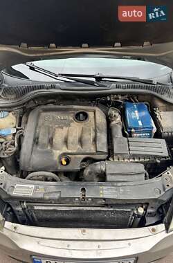Лифтбек Skoda Octavia 2009 в 